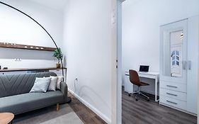 Stylish Central Apartment